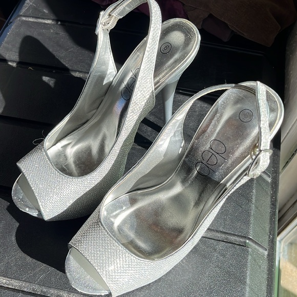 Silver Glitter Stilettos LNIB - Picture 2 of 3